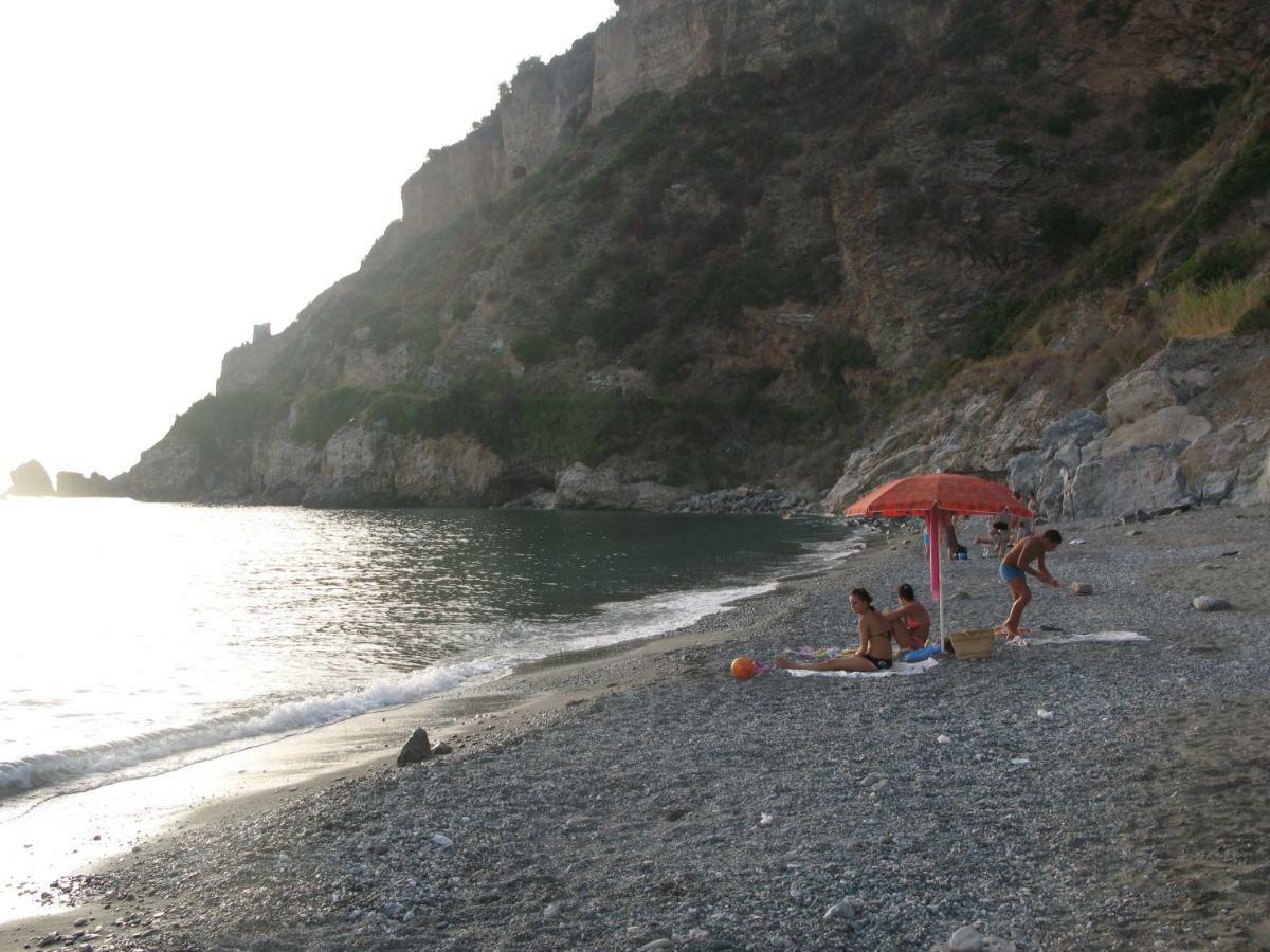 Azienda Agrituristica Le Terre Di San Leonardo Cetraro Dış mekan fotoğraf